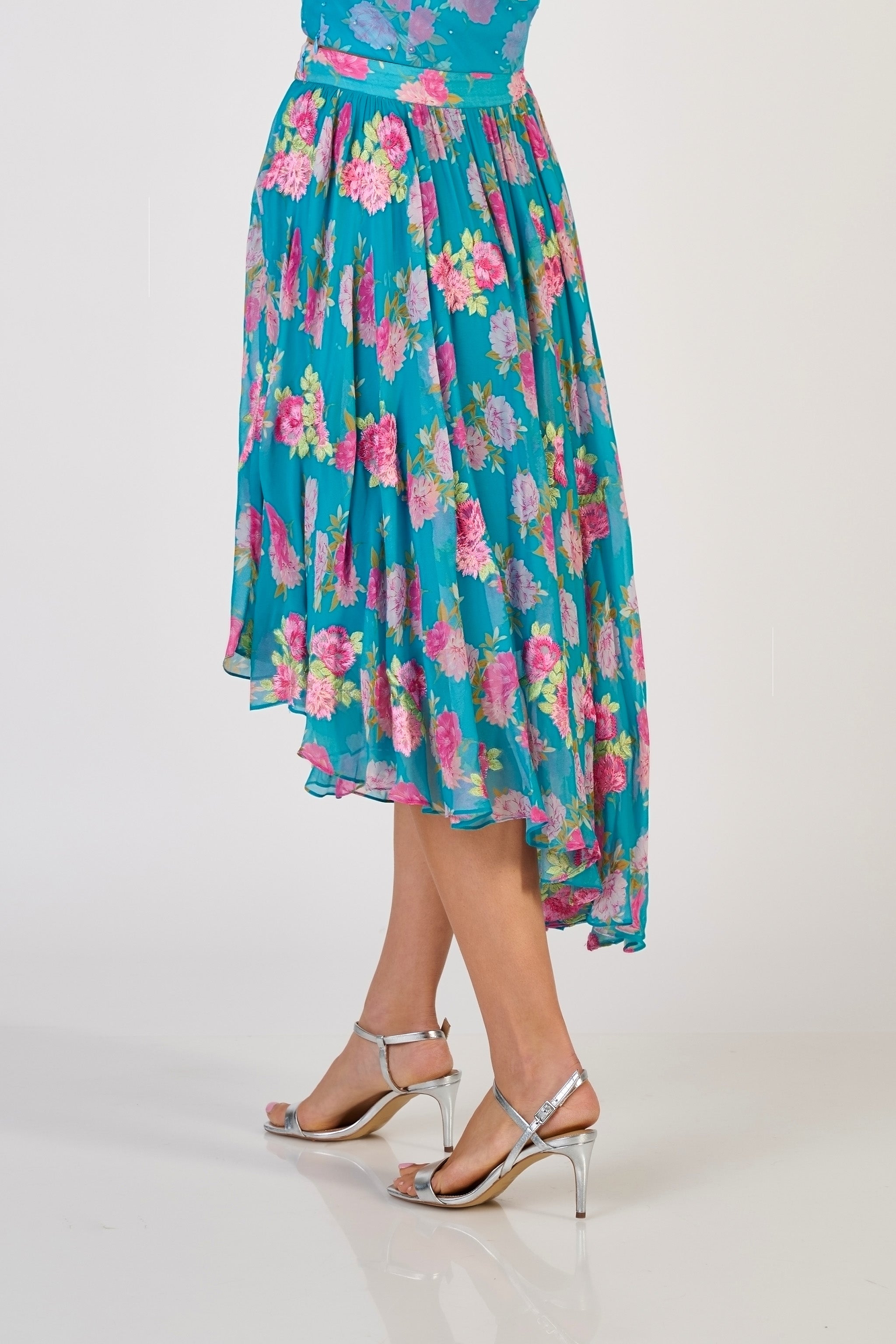 Kashvi Asymmetric Skirt